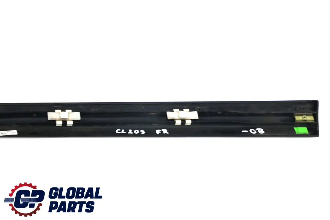 Mercedes CLC CL203 Delantero Derecho Molding Tira Obsidiana Negro 197U - SKU A2036903682-OB - Número de pieza A2036903682