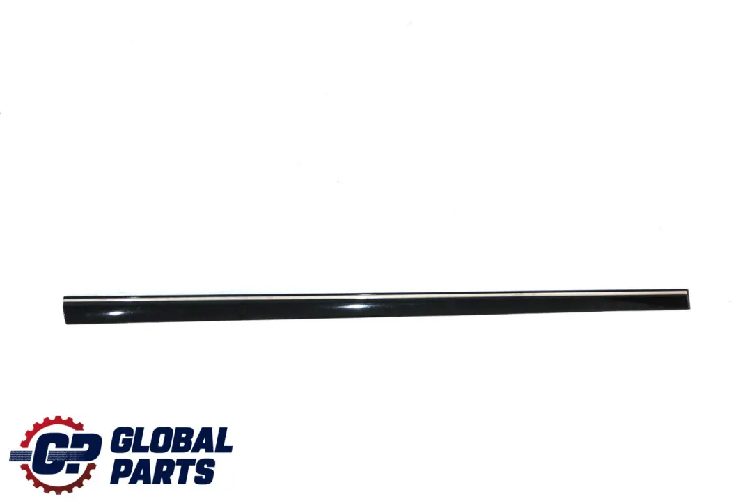 Delantero Derecho Molding Tira Obsidiana Negro 197U para Mercedes CLC CL203 con número de pieza A2036903682 Mercedes CLC CL203 Delantero Derecho Molding Tira Obsidiana Negro 197U - SKU A2036903682-OB - Número de pieza A2036903682