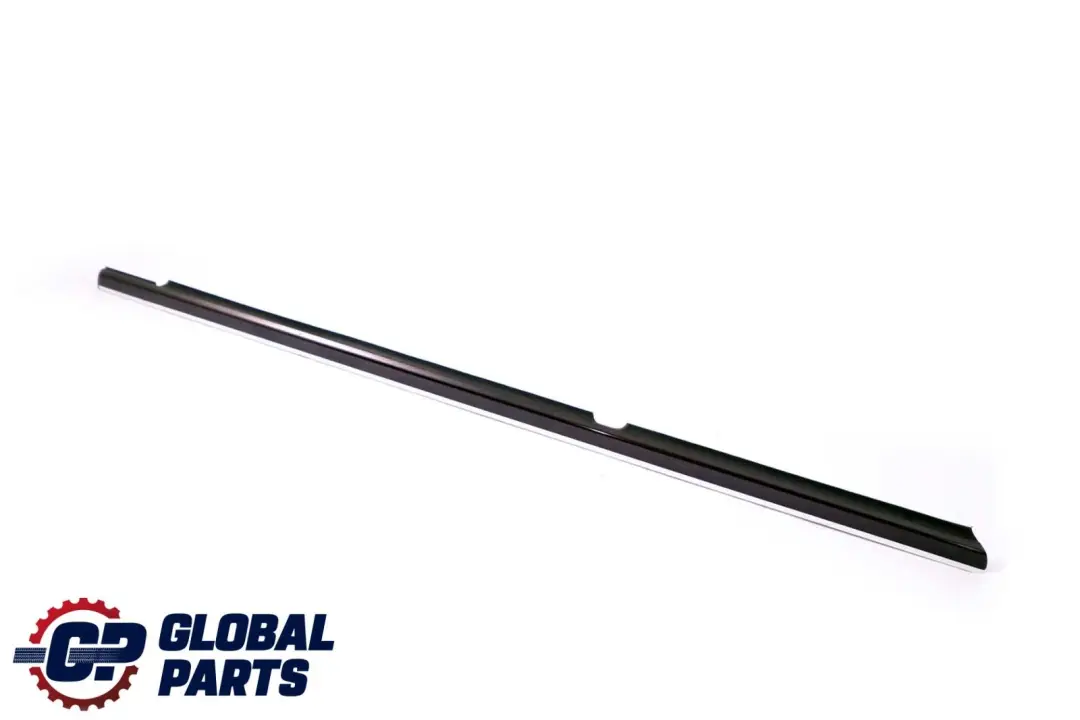 Mercedes W203 Striscia rivestimento della porta posteriore sinistra - SKU A2036903780 - Numero di parte A2036903780