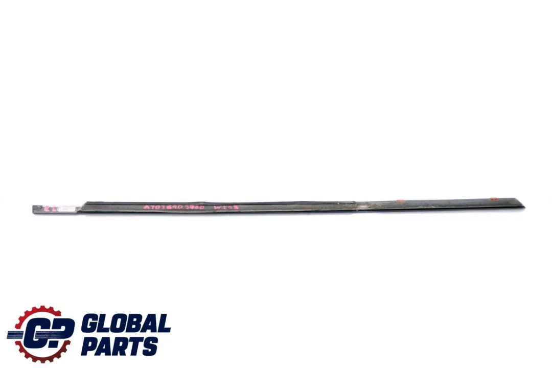  Mercedes-Benz W203 Porte Arriere Gauche Fenetre Schachtabdichtung - SKU A2036903780 - Numéro de pièce A2036903780