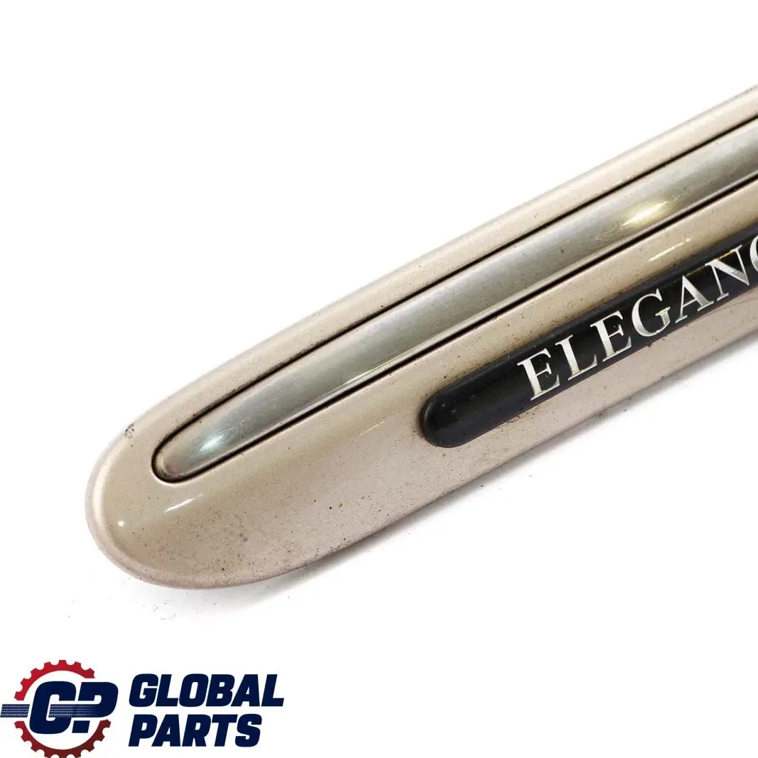 Guardabarros Delantero Izquierdo Listón Moldura Beige Travertino para Mercedes W203 con número de pieza A2036904762 Mercedes W203 Guardabarros Delantero Izquierdo Listón Moldura Beige Travertino - SKU A2036904762-TRB - Número de pieza A2036904762