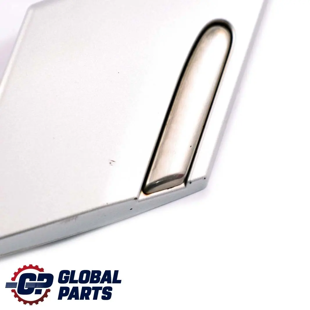 Mercedes-Benz C W203 Kotflügel Hinten Rechts Zierleiste Brilliant Silver Silbe für mit Teilenummer A2036905462 Mercedes-Benz C W203 Kotflügel Hinten Rechts Zierleiste Brilliant Silver Silbe - SKU A2036905462-BS - Teilenummer A2036905462