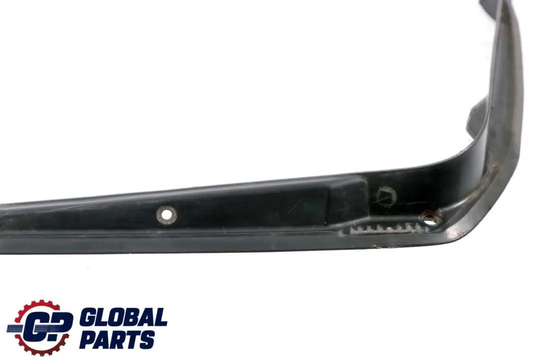 Clase C W203 Porton trasero izquierdo Tapa embellecedora para Mercedes con número de pieza A2036932333 Mercedes Clase C W203 Porton trasero izquierdo Tapa embellecedora - SKU A2036932333 - Número de pieza A2036932333