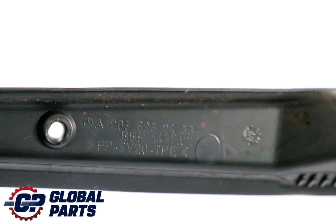 Mercedes C W203 Osłona bagażnika prawy - SKU A2036932433 - Numer Części A2036932433