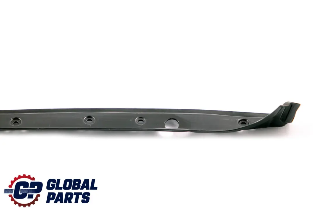 Trim Tunk Cover Panel Roof Left N/S per Mercedes CLC-Class CL203 con numero di parte A2036932933 Mercedes CLC-Class CL203 Trim Tunk Cover Panel Roof Left N/S - SKU A2036932933 - Numero di parte A2036932933