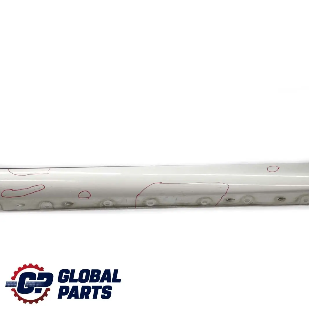 Mercedes W203 Cubre Umbral Puerta Lateral Faldon Izquierdo Brilliant Silver 744 - SKU A2036980154-BS - Número de pieza A2036980154