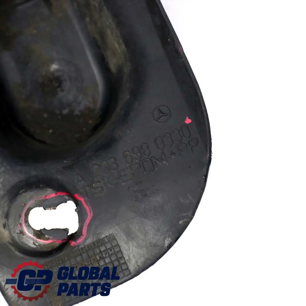 Rivestimento arco passaruota posteriore sinistro N/S per Mercedes W203 con numero di parte A2036980330 Mercedes W203 Rivestimento arco passaruota posteriore sinistro N/S - SKU A2036980330 - Numero di parte A2036980330
