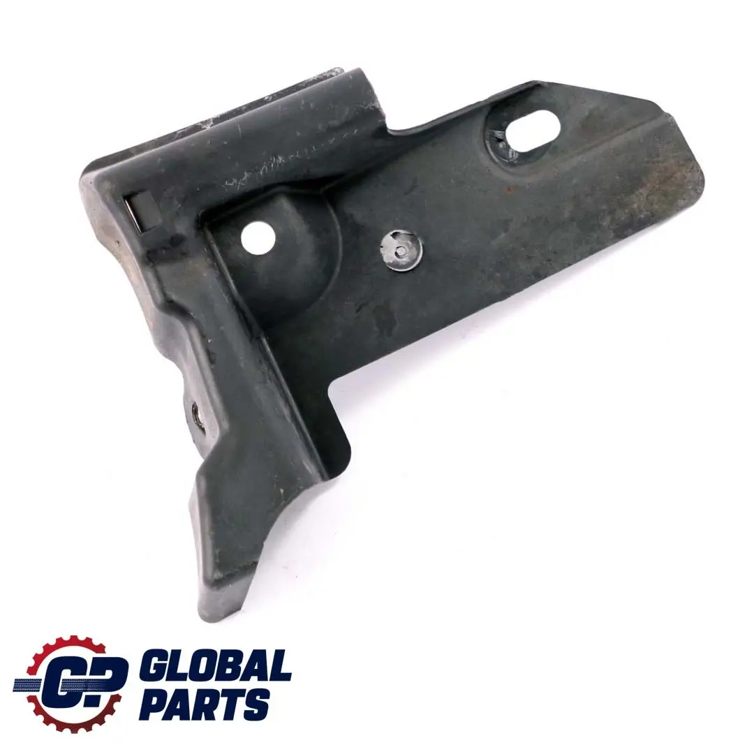 Classe C W203 Coperchio paraspruzzi posteriore sinistro N/S per Mercedes con numero di parte A2036982330 Mercedes Classe C W203 Coperchio paraspruzzi posteriore sinistro N/S - SKU A2036982330 - Numero di parte A2036982330