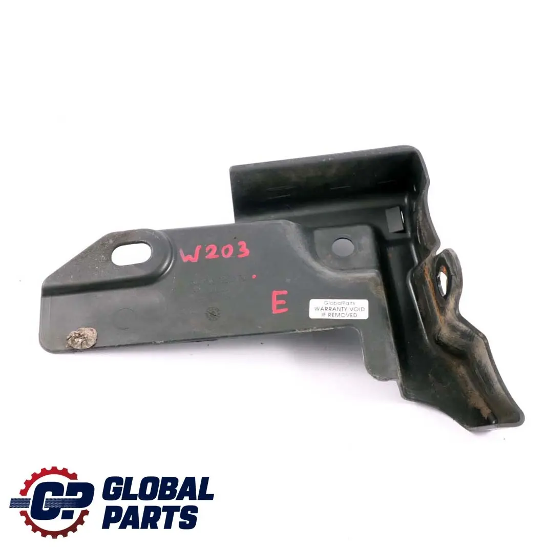Classe C W203 Coperchio paraspruzzi posteriore sinistro N/S per Mercedes con numero di parte A2036982330 Mercedes Classe C W203 Coperchio paraspruzzi posteriore sinistro N/S - SKU A2036982330 - Numero di parte A2036982330
