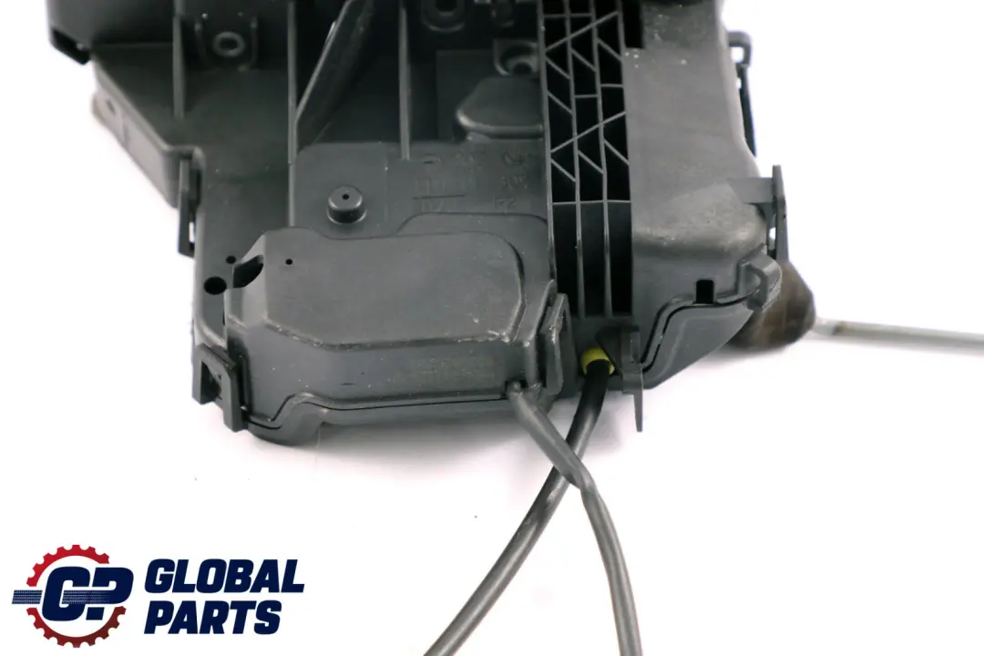 Mercedes-Benz CL203 Coupe Front Right O/S Door Lock Latch Mechanism Actuator to with Part number A2037201835 Mercedes-Benz CL203 Coupe Front Right O/S Door Lock Latch Mechanism Actuator - SKU rhd-A2037201835 - Part number A2037201835