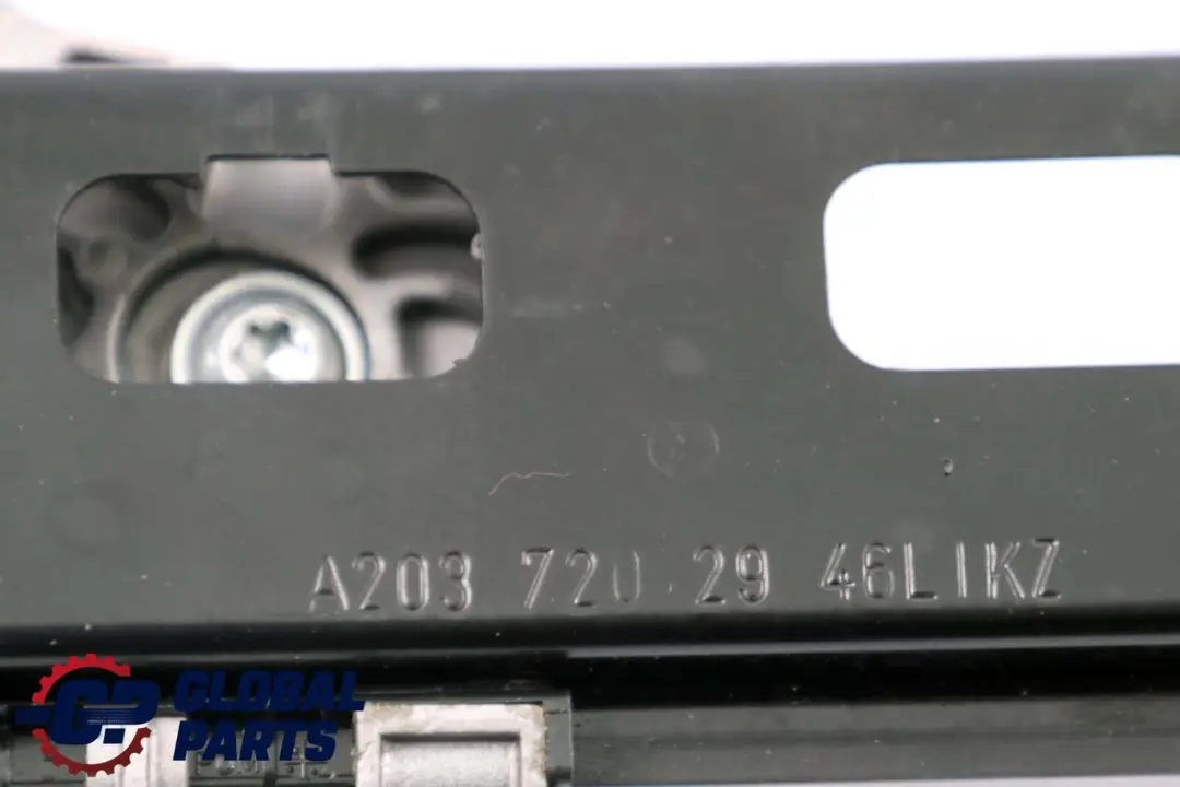 Porta anteriore sinistra Regolatore Alzacristalli Elettrico per Mercedes C W203 con numero di parte A2037203146 Mercedes C W203 Porta anteriore sinistra Regolatore Alzacristalli Elettrico - SKU A2037203146 - Numero di parte A2037203146
