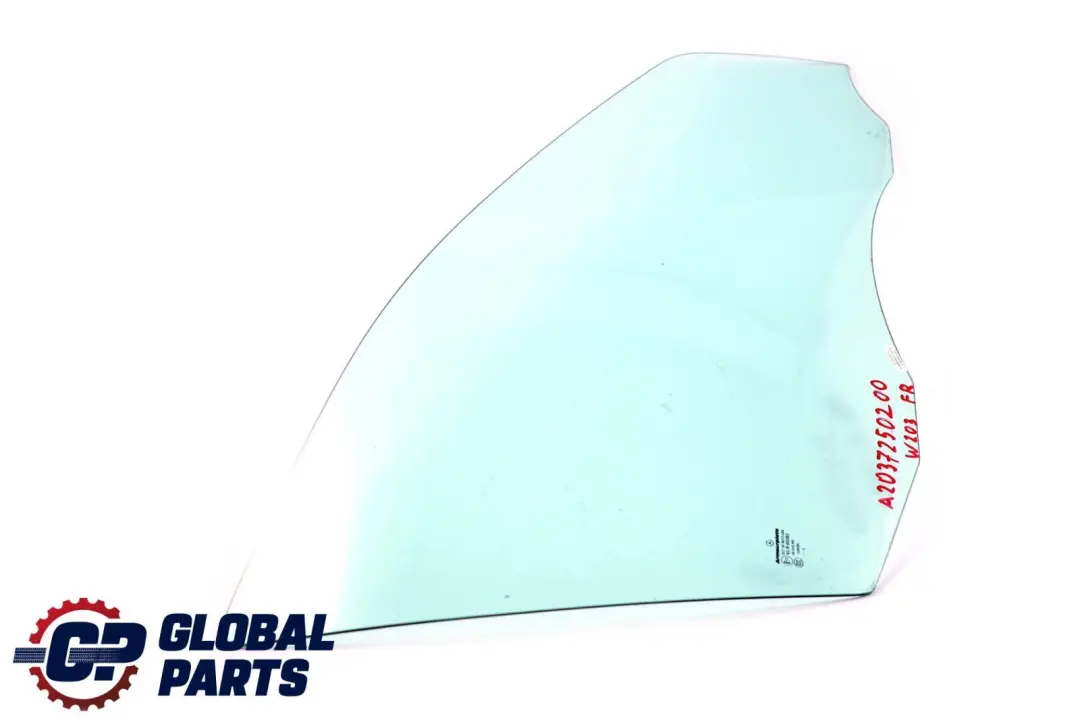 Vitrage Avant Droit Vert AS2 pour Mercedes W203 à propos du numéro de pièce A2037250000 Mercedes W203 Vitrage Avant Droit Vert AS2 - SKU A2037250000 - Numéro de pièce A2037250000