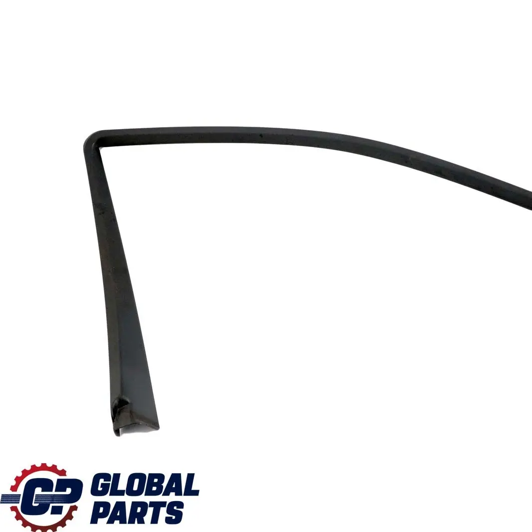 Mercedes-Benz C W203 Delantero Izquierdo Marco Ventana Tapa para con número de pieza A2037250171 Mercedes-Benz C W203 Delantero Izquierdo Marco Ventana Tapa - SKU A2037250171 - Número de pieza A2037250171