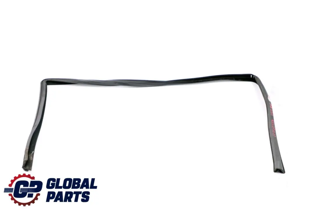Porta Anteriore Destra Finestra Guida Guarnizione per Mercedes W203 con numero di parte A2037250225 Mercedes W203 Porta Anteriore Destra Finestra Guida Guarnizione - SKU A2037250225 - Numero di parte A2037250225