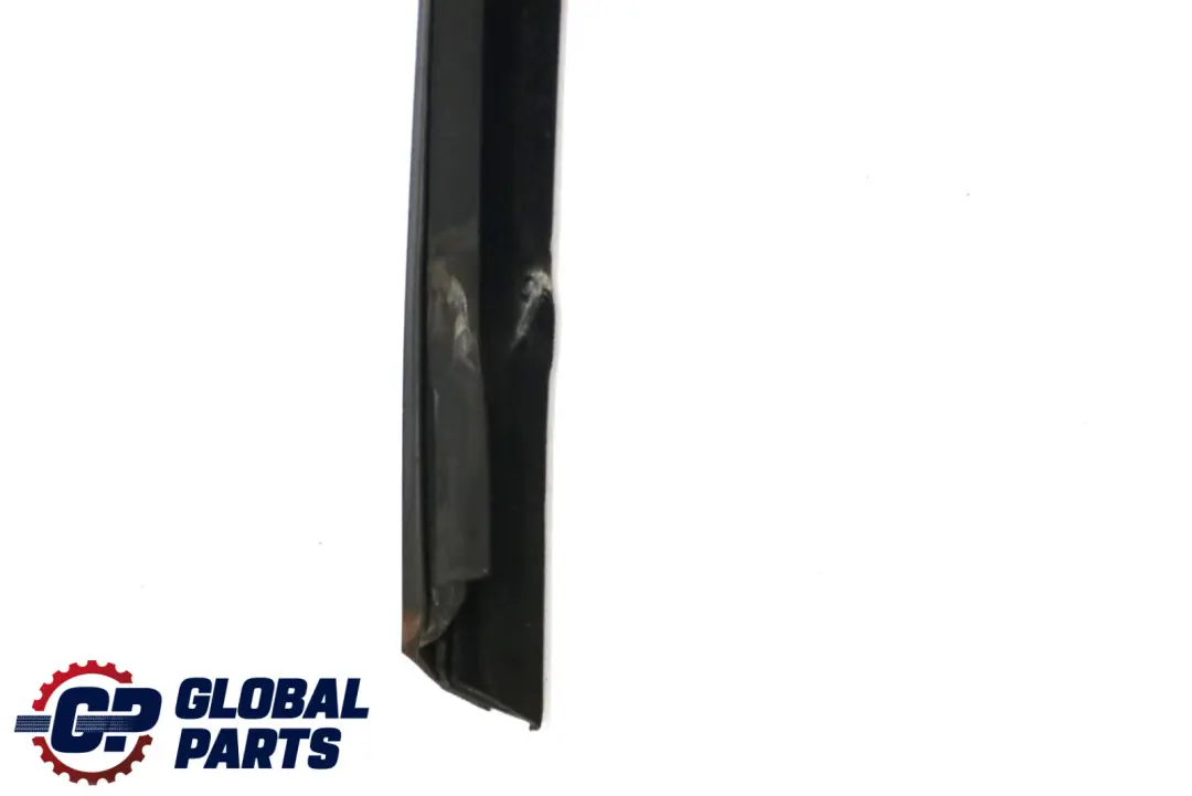 Mercedes CLC-Class CL203 Front Right Door O/S Window Seal Gasket A1687250825 - SKU A2037250425 - Part number A2037250425