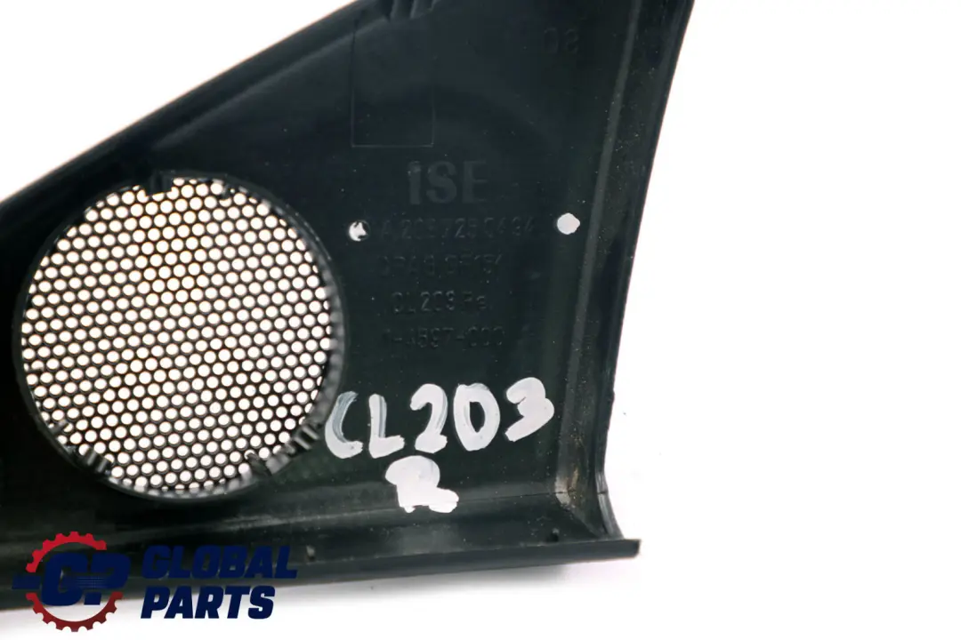 Prawa Osłona Lusterka Trójkąt Drzwi do MERCEDES CL203 o numerze A2037250494 MERCEDES CL203 Prawa Osłona Lusterka Trójkąt Drzwi - SKU A2037250494 - Numer Części A2037250494