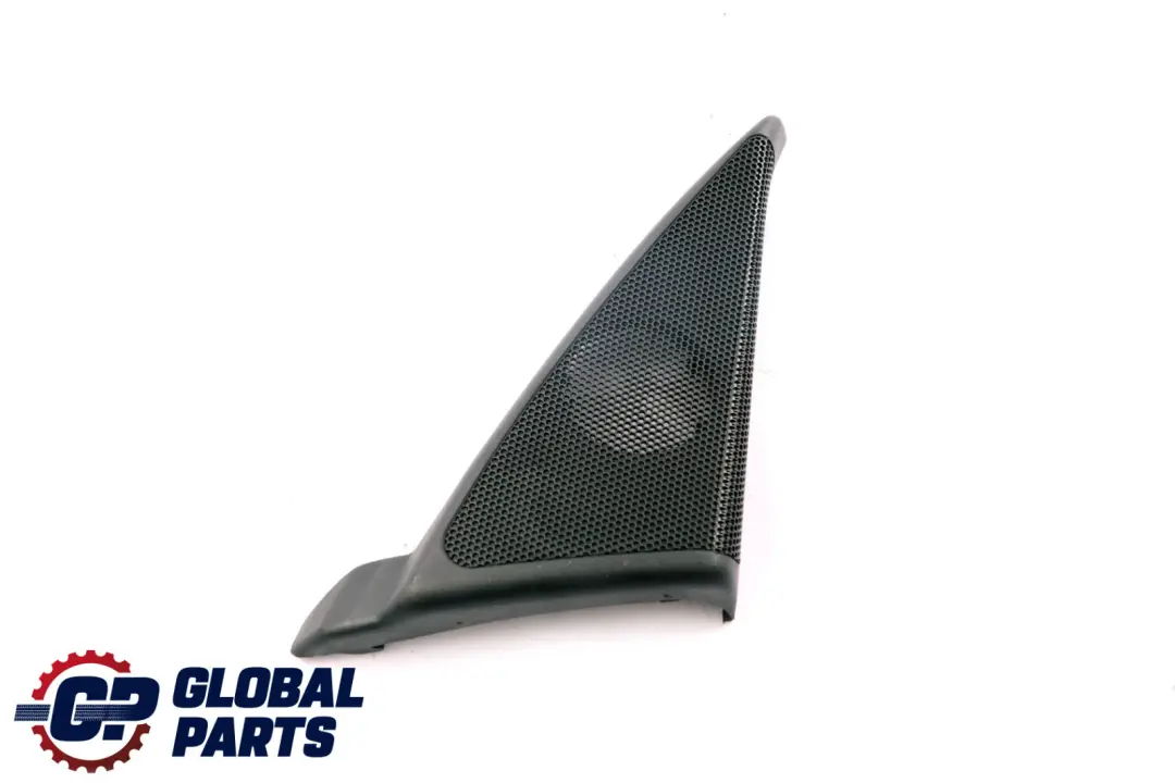 Prawa Osłona Lusterka Trójkąt Drzwi do MERCEDES CL203 o numerze A2037250494 MERCEDES CL203 Prawa Osłona Lusterka Trójkąt Drzwi - SKU A2037250494 - Numer Części A2037250494