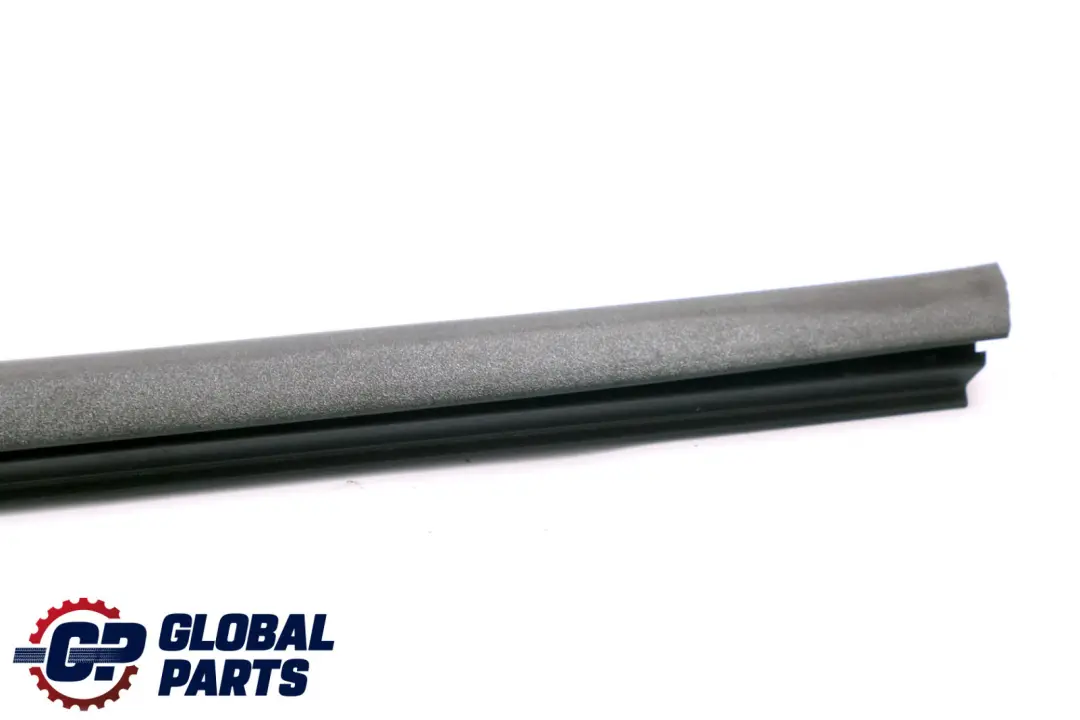 Rail Sellado Izquierda Derecha Puerta Delantera para Mercedes CLC CL203 con número de pieza A2037252265 Mercedes CLC CL203 Rail Sellado Izquierda Derecha Puerta Delantera - SKU A2037252265 - Número de pieza A2037252265