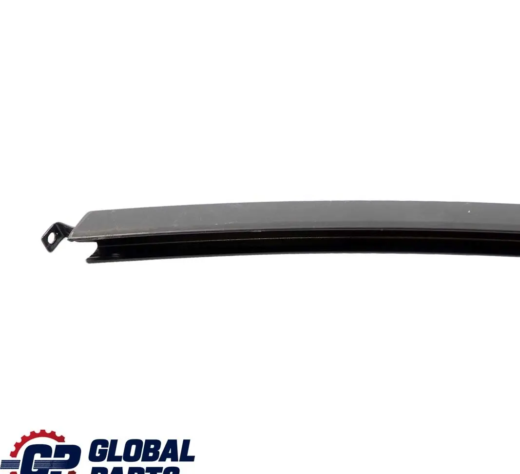 Finestrino posteriore sinistro Striscia rivestimento modanatura per Mercedes W203 con numero di parte A2037300119 Mercedes W203 Finestrino posteriore sinistro Striscia rivestimento modanatura - SKU A2037300119 - Numero di parte A2037300119