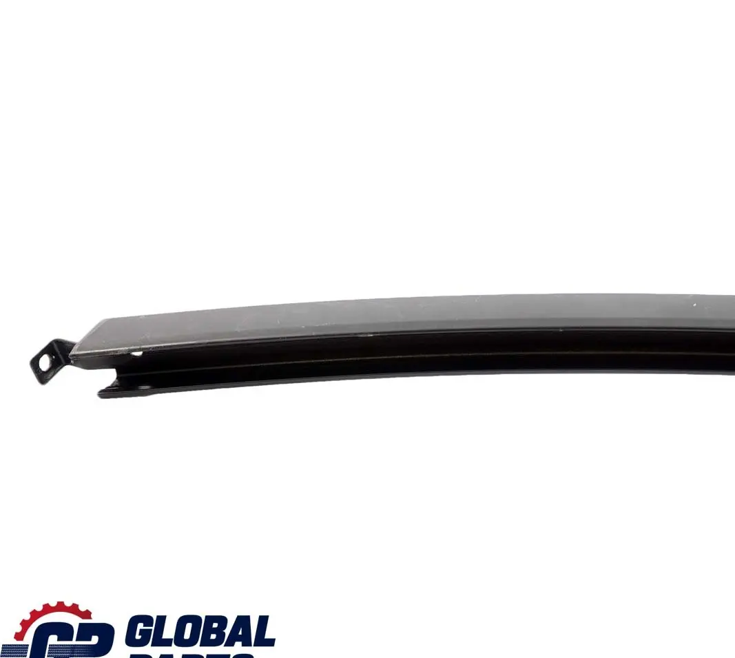 Finestrino posteriore sinistro Striscia rivestimento modanatura per Mercedes W203 con numero di parte A2037300119 Mercedes W203 Finestrino posteriore sinistro Striscia rivestimento modanatura - SKU A2037300119 - Numero di parte A2037300119