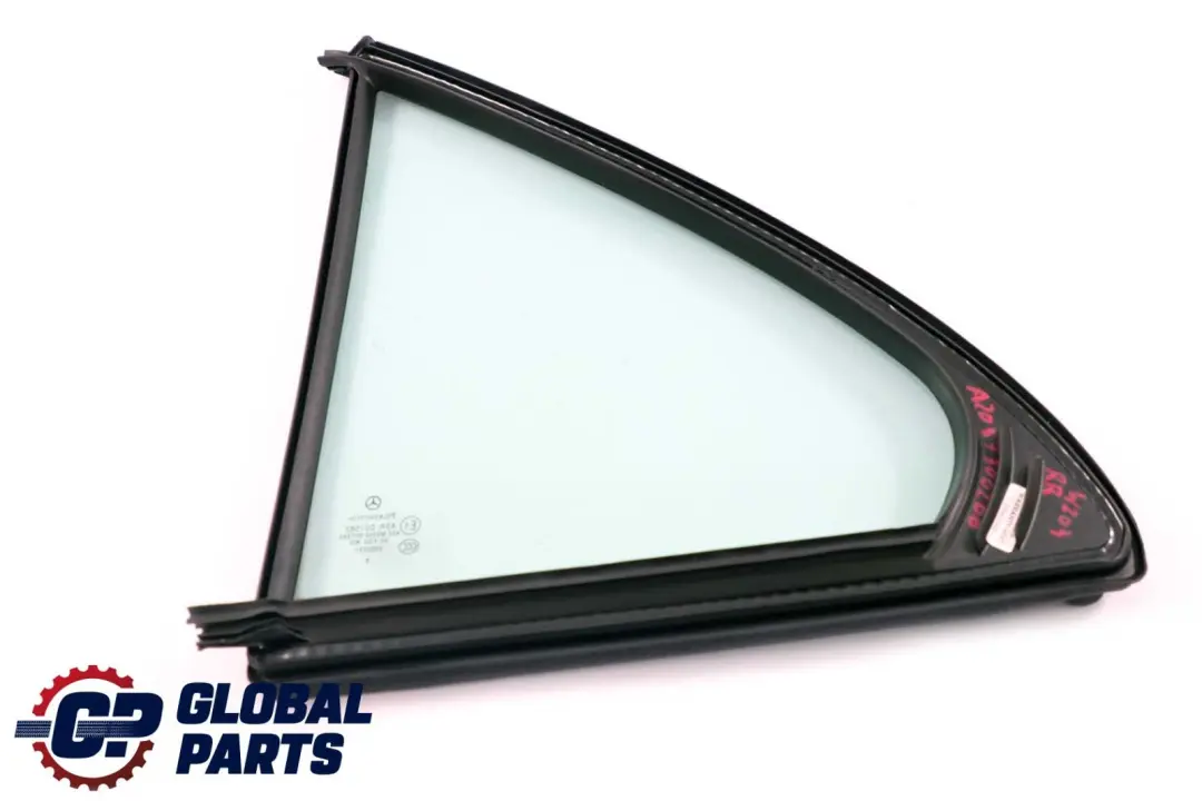Finestra laterale posteriore destra vetro verde AS2 per Mercedes C W203 con numero di parte A2037300200 Mercedes C W203 Finestra laterale posteriore destra vetro verde AS2 - SKU A2037300200 - Numero di parte A2037300200