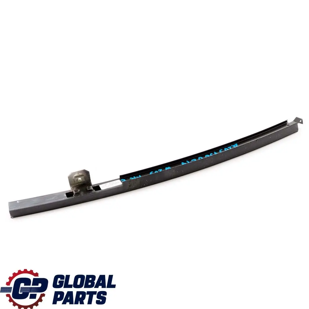 Mercedes W203 posteriore destra O/S finestra Staybar Trim Strip Moulding - SKU A2037300219 - Numero di parte A2037300219