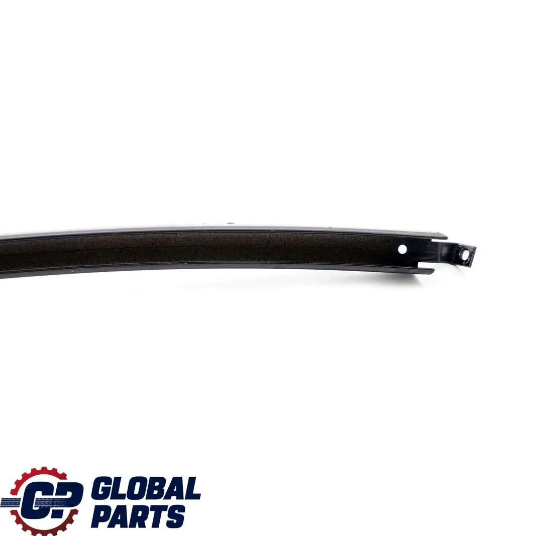 Mercedes Clase C W203 Trasera Derecha O / Ventana Staybar Moldura tira De ajuste - SKU A2037300219 - Número de pieza A2037300219