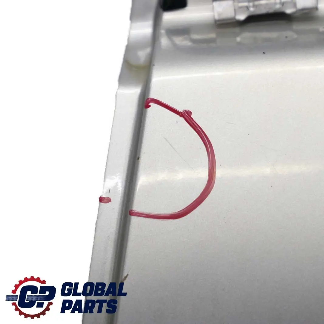 Benz Classe C W203 Porta Posteriore SX Brillante Argento Metallizzato - per Mercedes con numero di parte A2037300705 Mercedes Benz Classe C W203 Porta Posteriore SX Brillante Argento Metallizzato - - SKU A2037300705-BS - Numero di parte A2037300705