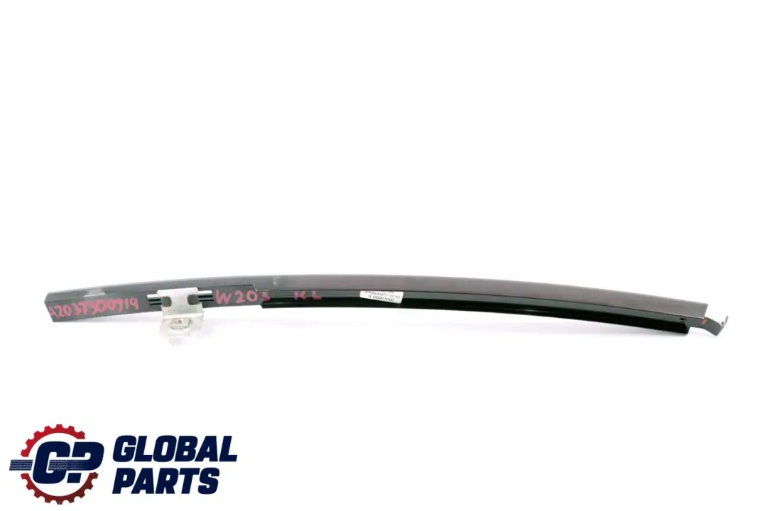 Mercedes W203 Guia De ventana trasera izquierda Tapa embellecedora - SKU A2037300919 - Número de pieza A2037300919