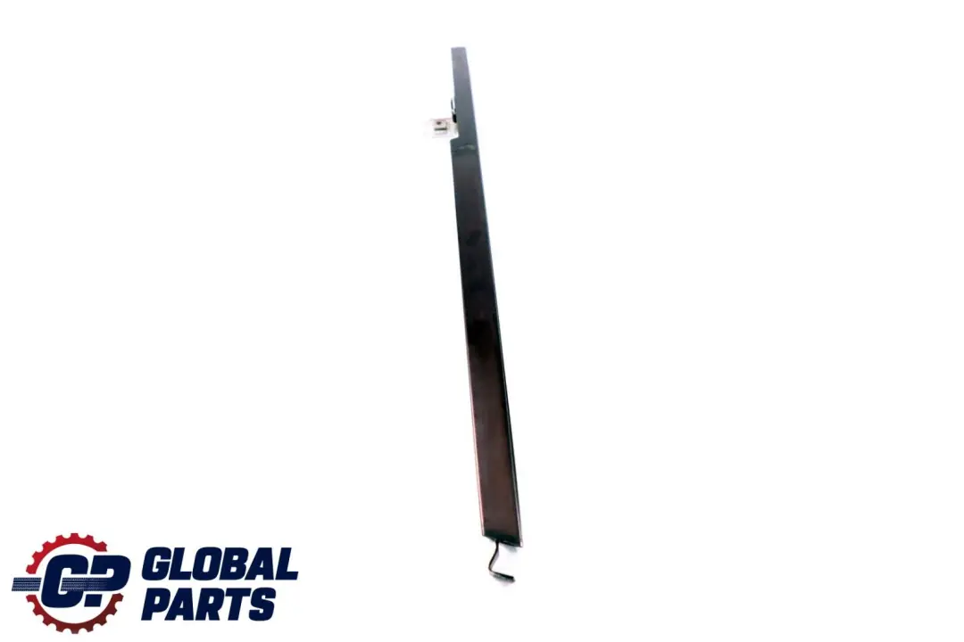 Guia De ventana trasera izquierda Tapa embellecedora para Mercedes W203 con número de pieza A2037300919 Mercedes W203 Guia De ventana trasera izquierda Tapa embellecedora - SKU A2037300919 - Número de pieza A2037300919