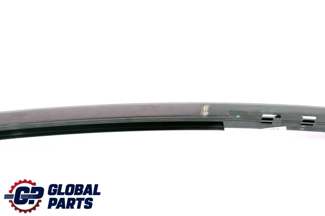 Mercedes W203 Prowadnica Listwa Szyby Prawy Tył - SKU A2037301019 - Numer Części A2037301019