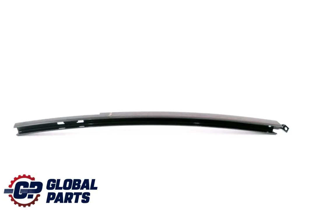 Mercedes W203 Guida finestrino posteriore destro O/S Trim Cover - SKU A2037301019 - Numero di parte A2037301019