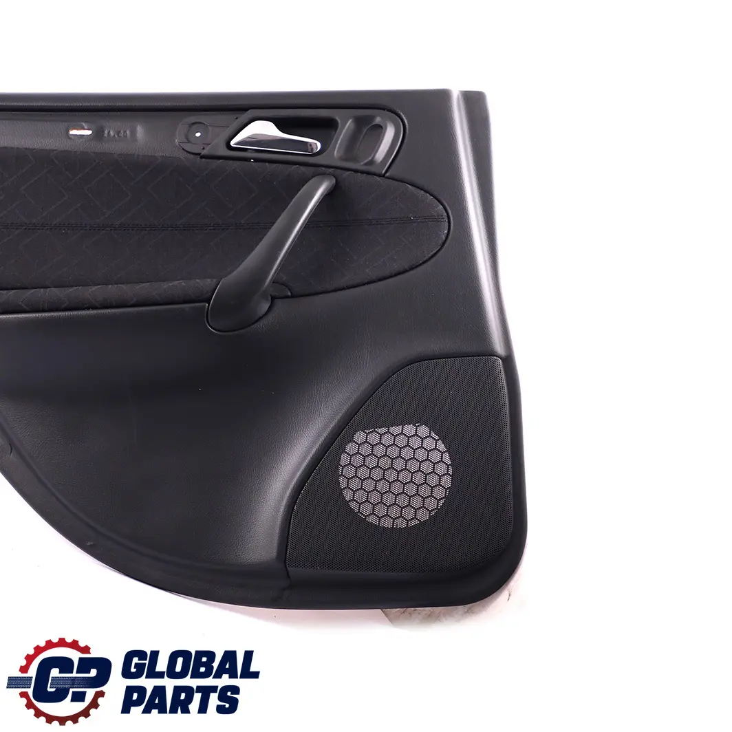  Mercedes-Benz W203 Garniture de Porte Arriere a Gauche Tissu Noir - SKU A2037303970 - Numéro de pièce A2037303970