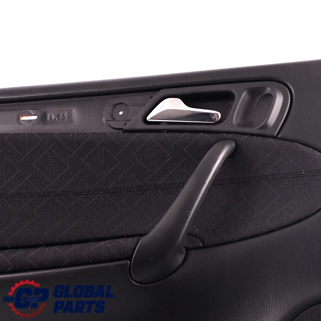  Mercedes-Benz W203 Garniture de Porte Arriere a Gauche Tissu Noir - SKU A2037303970 - Numéro de pièce A2037303970