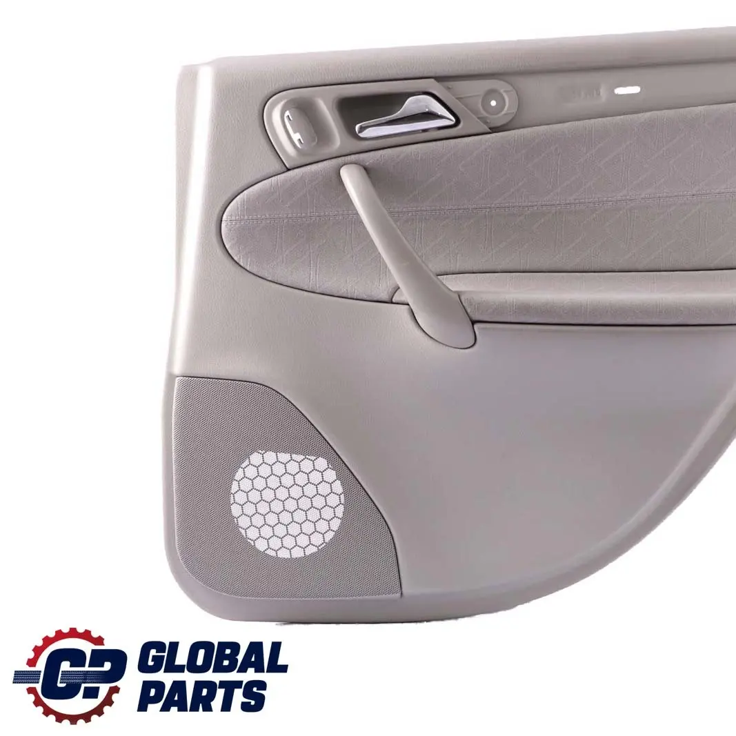 Trasera Derecha Tarjeta de Puerta del Panel de Ajuste Tela Beige para Mercedes W203 con número de pieza A2037304070 Mercedes W203 Trasera Derecha Tarjeta de Puerta del Panel de Ajuste Tela Beige - SKU A2037304070 - Número de pieza A2037304070