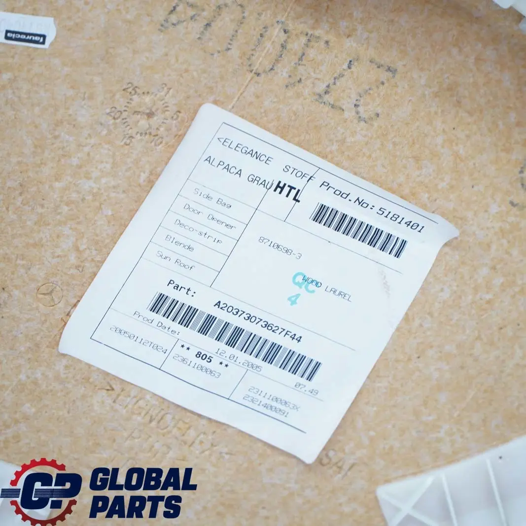 Mercedes-Benz W203 Panneau Portieres Arriere Gauche Tissu Alpaca Gris pour à propos du numéro de pièce A2037304162 Mercedes-Benz W203 Panneau Portieres Arriere Gauche Tissu Alpaca Gris - SKU A2037304162 - Numéro de pièce A2037304162