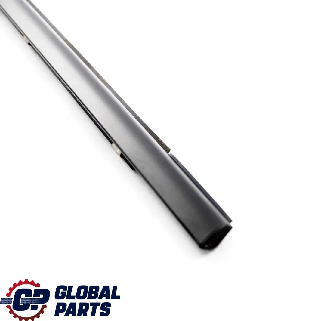 Mercedes W203 Modanatura striscia rivestimento esterna lunotto posteriore destro - SKU A2037350665 - Numero di parte A2037350665