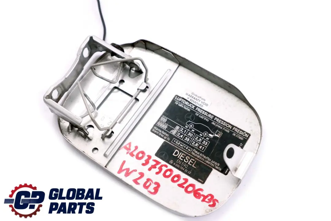 Mercedes W203 Tapa del Depósito de Combustible Brilliant Plata 744 - SKU A2037500206-BS - Número de pieza A2037500206