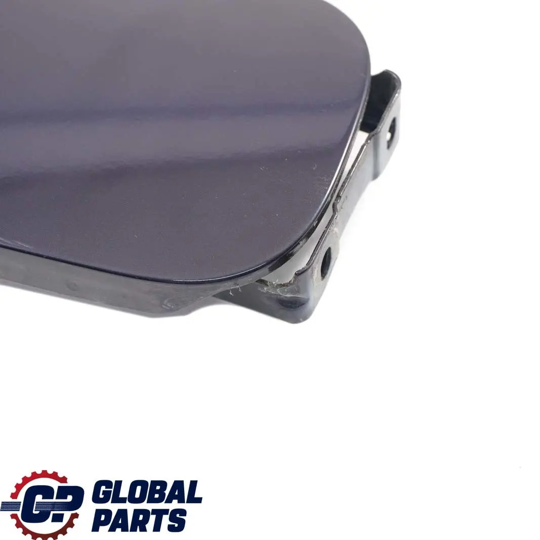 Benz Classe C W203 Sportellino Serbatoio Tanzanite Blu Metallizzato 359 per Mercedes con numero di parte A2037500206 Mercedes Benz Classe C W203 Sportellino Serbatoio Tanzanite Blu Metallizzato 359 - SKU A2037500206-TB - Numero di parte A2037500206