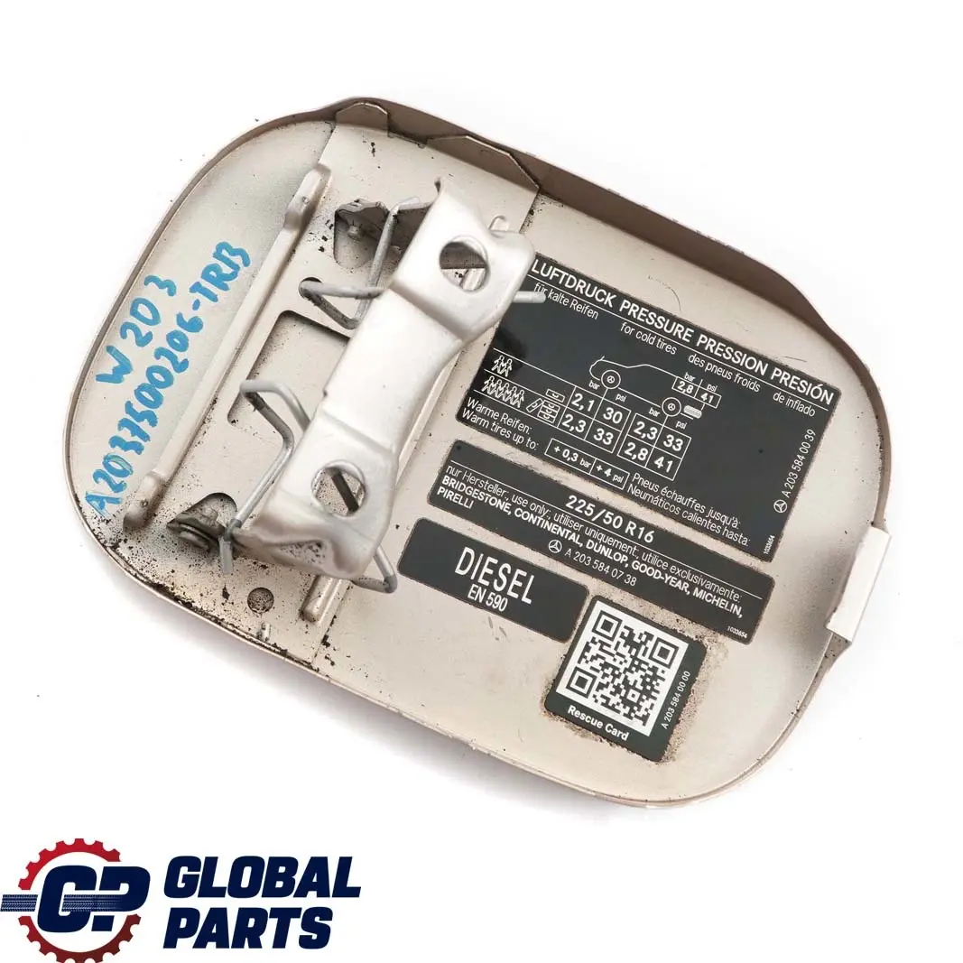 Mercedes-Benz Clase C W203 Tapa del Deposito De Combustible Travertino Beige 693 para con número de pieza A2037500206 Mercedes-Benz Clase C W203 Tapa del Deposito De Combustible Travertino Beige 693 - SKU A2037500206-TRB - Número de pieza A2037500206