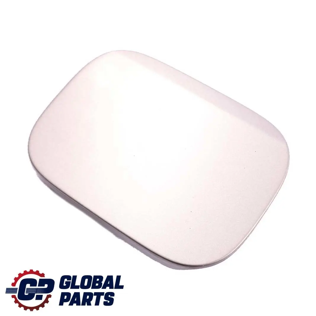 Mercedes CL203 Tapa del Deposito Combustible Cubierta Plata Cubanita Metalizada - SKU A2037500806-CS - Número de pieza A2037500806