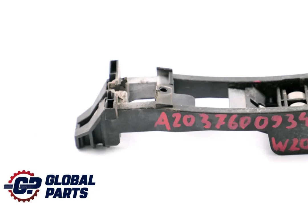 Tür Griff Halterung Hinten Lager Klemme Links für Mercedes W203 W211 mit Teilenummer A2037600934 Mercedes W203 W211 Tür Griff Halterung Hinten Lager Klemme Links - SKU A2037600934 - Teilenummer A2037600934