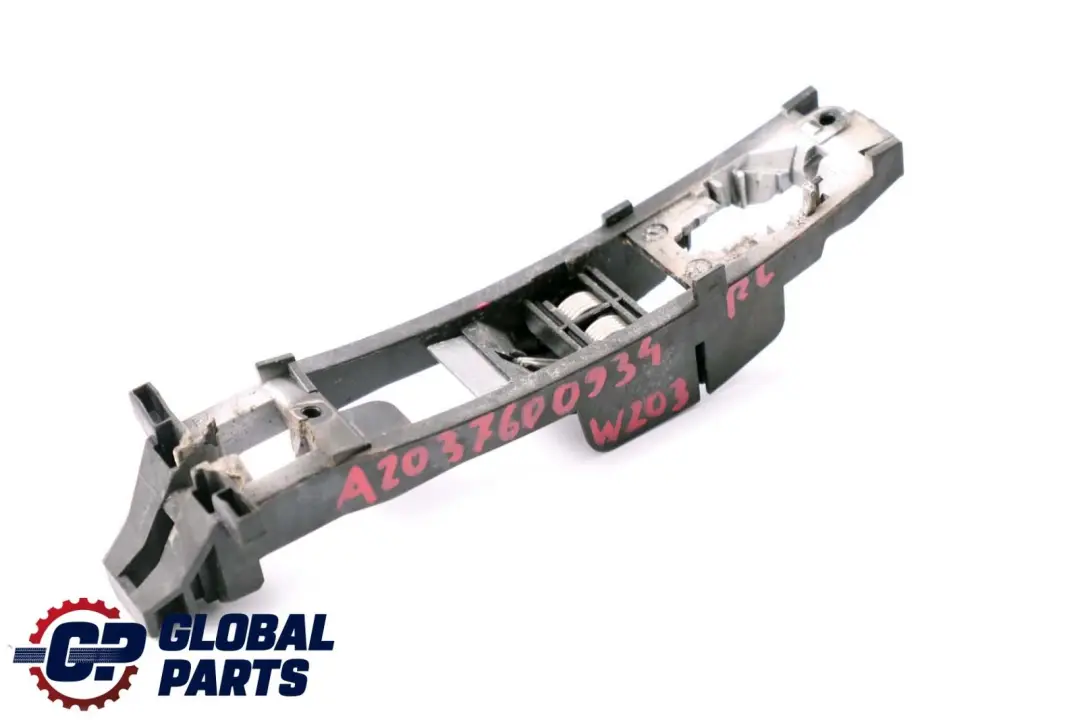 Mercedes W203 W211 Support Poignée Porte Arrière Gauche - SKU A2037600934 - Numéro de pièce A2037600934