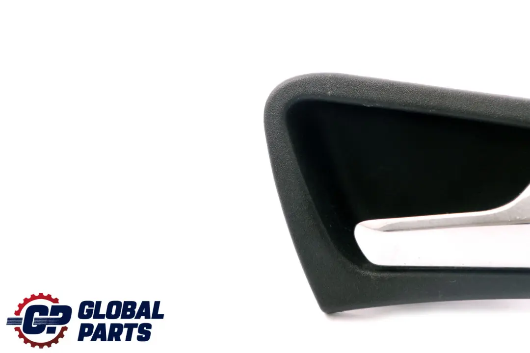 Maniglia interna anteriore destra Chrome per Mercedes CLC CL203 con numero di parte A2037601261 Mercedes CLC CL203 Maniglia interna anteriore destra Chrome - SKU A2037601261 - Numero di parte A2037601261