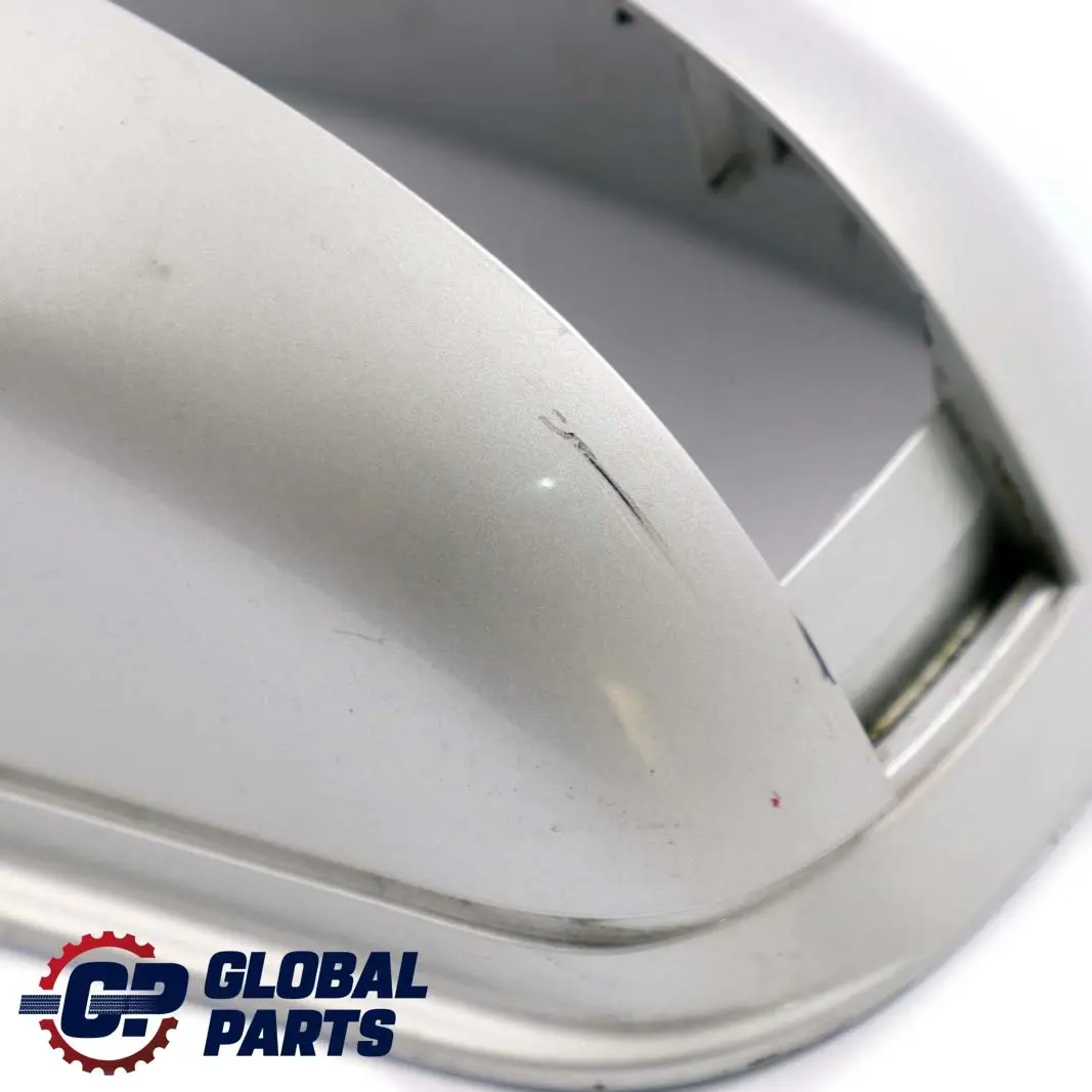 Coperchio sinistro Specchio d'ala Argento brillante per Mercedes C W203 con numero di parte A2038100164 Mercedes C W203 Coperchio sinistro Specchio d'ala Argento brillante - SKU A2038100164-BS - Numero di parte A2038100164