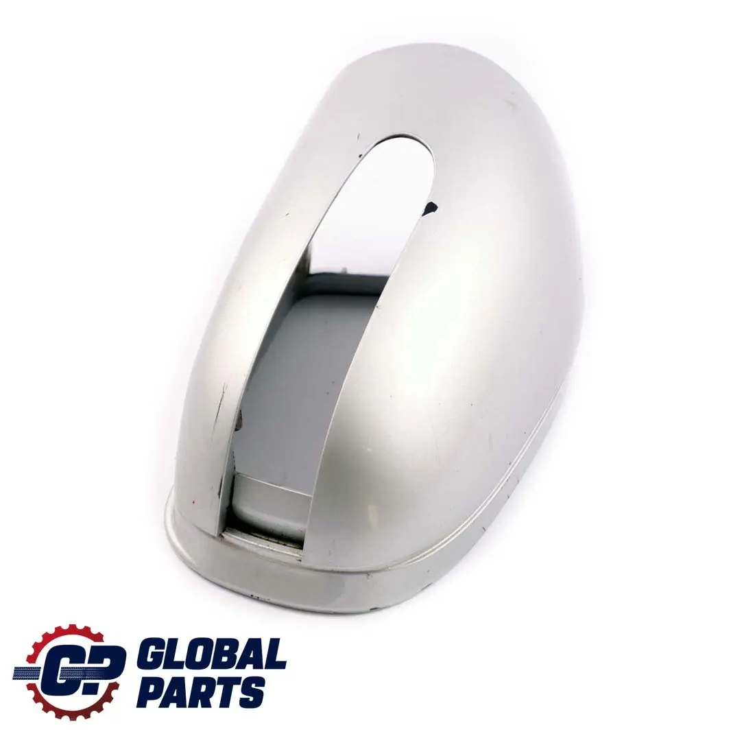 Coperchio sinistro Specchio d'ala Argento brillante per Mercedes C W203 con numero di parte A2038100164 Mercedes C W203 Coperchio sinistro Specchio d'ala Argento brillante - SKU A2038100164-BS - Numero di parte A2038100164