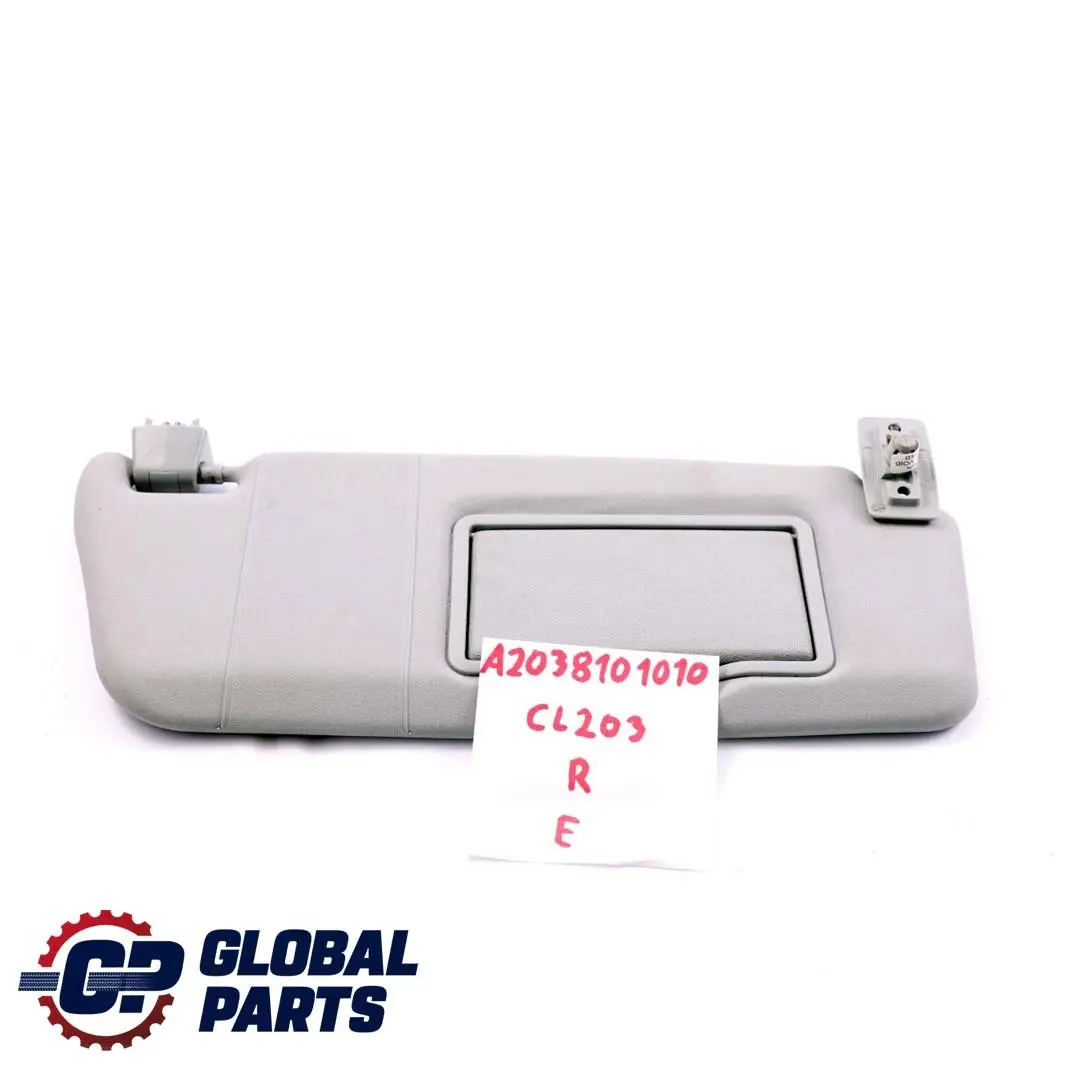 Mercedes-Benz Classe C CL203 Coperchio parasole destro Grigio per con numero di parte A2038101010 Mercedes-Benz Classe C CL203 Coperchio parasole destro Grigio - SKU A2038101010 - Numero di parte A2038101010
