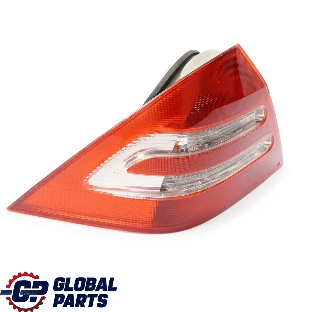 Mercedes C-Class W203 Luz Trasera Izquierda Lateral - SKU A2038200164 - Número de pieza A2038200164