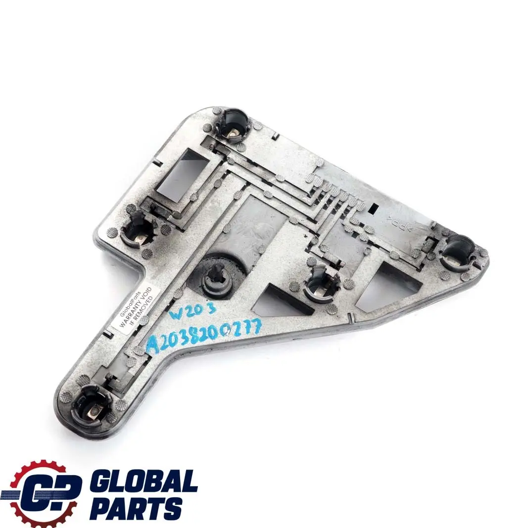 Mercedes-Benz W203 Responsables de la Lampe Feu Arriere Paroi Laterale Droite pour à propos du numéro de pièce A2038200277 Mercedes-Benz W203 Responsables de la Lampe Feu Arriere Paroi Laterale Droite - SKU A2038200277 - Numéro de pièce A2038200277