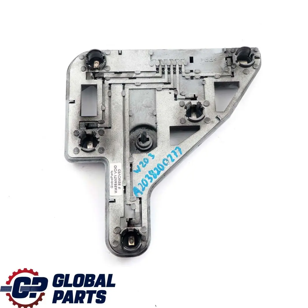 Mercedes-Benz C W203 Panel Lateral Luz Lampara Portalamparas Trasero Derecho para con número de pieza A2038200277 Mercedes-Benz C W203 Panel Lateral Luz Lampara Portalamparas Trasero Derecho - SKU A2038200277 - Número de pieza A2038200277